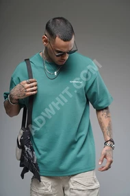 Men's oversized t-shirt