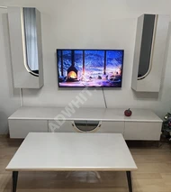 طقم فينرين تلفزيون مع طاولة 