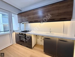 من Gümüş Emlak  شقة 3+1 في Akçay مع مطبخ منفصل، طابق متوسط،واسعة  بدون مصاريف إضافية