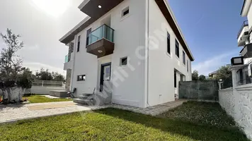 Luxury villa 4+1 overlooking the Kaz Mountains - from Aker Emlak