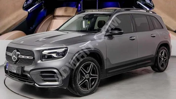 2024 model car, brand new from the dealership, only 18 km, no different from new.