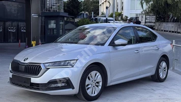 SKODA OCTAVIA 1.0 TSI ELITE car, 2024 model - no modifications, agency maintenance