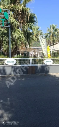 A property for sale rented to a restaurant in Maltepe İdealtepe on the coast.