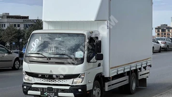 A brand new 2024 model truck with a 10-ton load capacity, new side curtain.