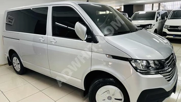 Van model 2024, 4+1, foldable mirrors, two airbags, 33,000 km.
