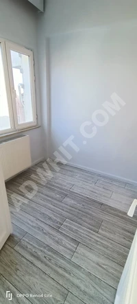 Emlak center'dan Koca Mustafa paşa'da kiralık 2+1 salon daire