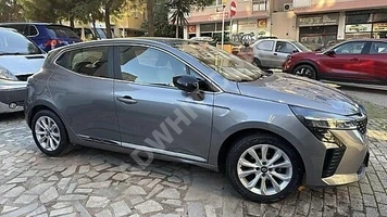 2024 CLİO 1.0TCE X-TRONİC EVOLUTİON CAR PLAY ÇELİK JANT TKS TKST