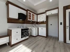 A 2+1 front-facing, brand new, independent-type property with a covered parking lot in Zeytinli.