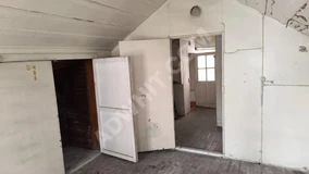 İSTANBUL KADIKÖY KIZILTOPRAKTA SATILIK MÜSTAKİL EV görsel 25