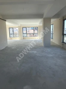 E-5 YENİ SAHRA METRO DURAĞI YANINDA 2500 m² KOMPLE KİRALIK BİNA görsel 18