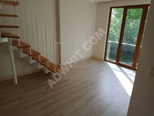 İÇERENKÖY'DE METRO DURAĞINA KOMŞU TERASLI 2+1 DUBLEKS görsel 7
