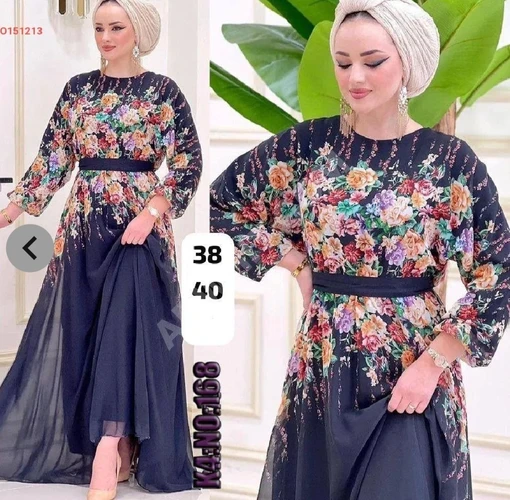 Çiçek desenli, kuşaklı tesettür elbise