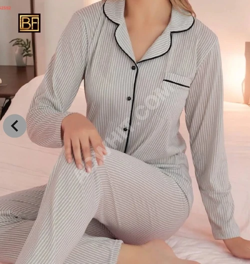 Düğmeli Çizgili Ev Pijama Takımı