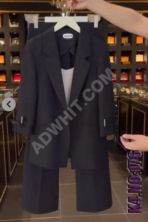 Şık çift düğmeli takım elbise