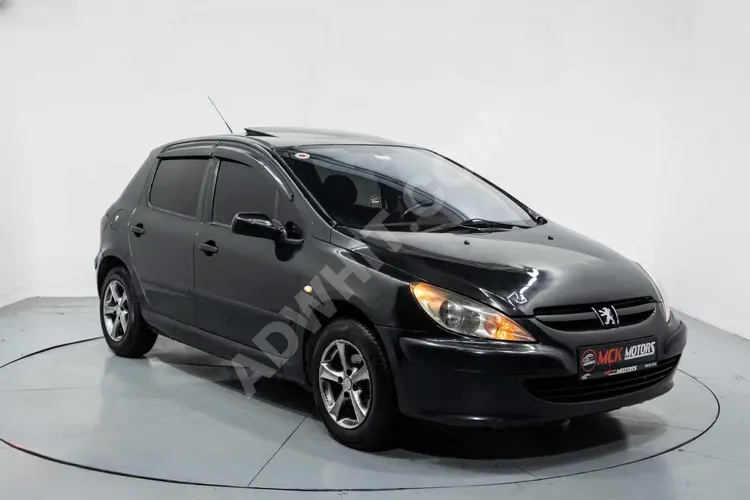 MÇK'MOTORSDAN 2004 MODEL SUNROOF'LU PEUGEOT 307 XR DİZEL MANUEL