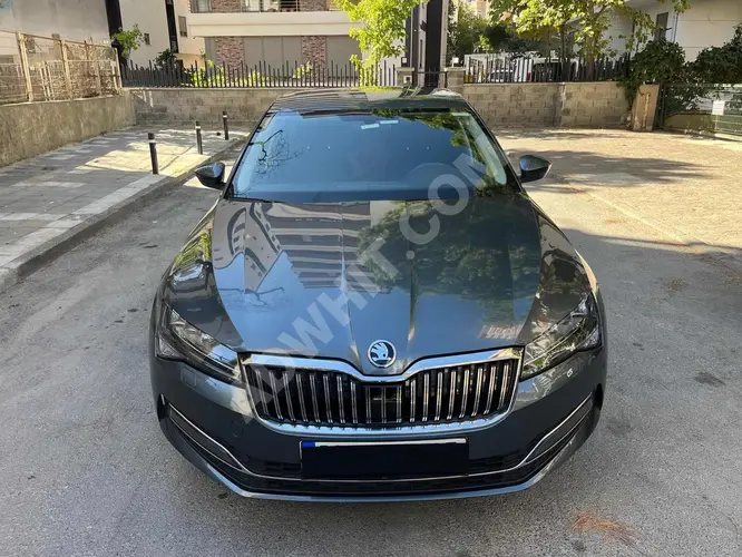 2020 MODEL SÜPERB 1.6 TDI GREENTECH PREMİUM DSG