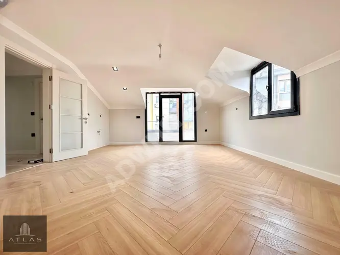 Atlas'tan, Sıfır, 4+2, 280m2, E.Banyolu, K.Otoparklı, Lüx Dublex