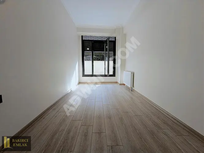 BAKIRCIDAN K.ÇEKMECE SEFAKÖY SULTANMURATTA SATILIK SIFR DAİRE2+1