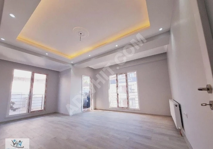 Avcılar Merkezde Satılık Otoparklı 3+2 Dubleks Daire
