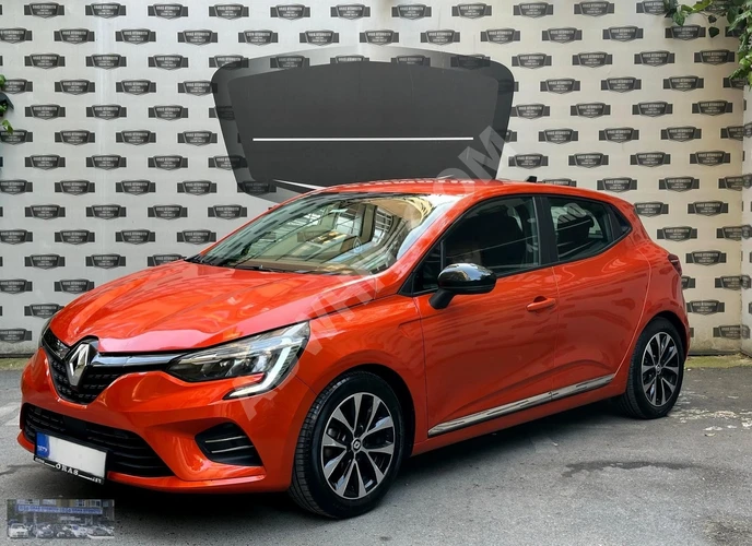 ORAS'DAN 2023 MODEL RENAULT CLİO TOUCH 1,0 TCE 70,000 KM'DE