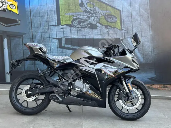 ACAR MOTORS'DAN CFMOTO 250SR 2025 KREDİ KARTI 12 TAKSİT