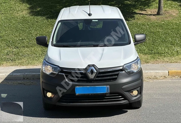 DİCLE'den 2024 EXPRESS VAN 47/BİNDE %20 KDV HATASIZ TAMAM KREDİ