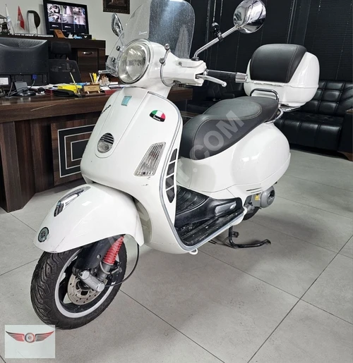 2013 VESPA GTS 250 FUL BAKIMLI YENİ LASTİK