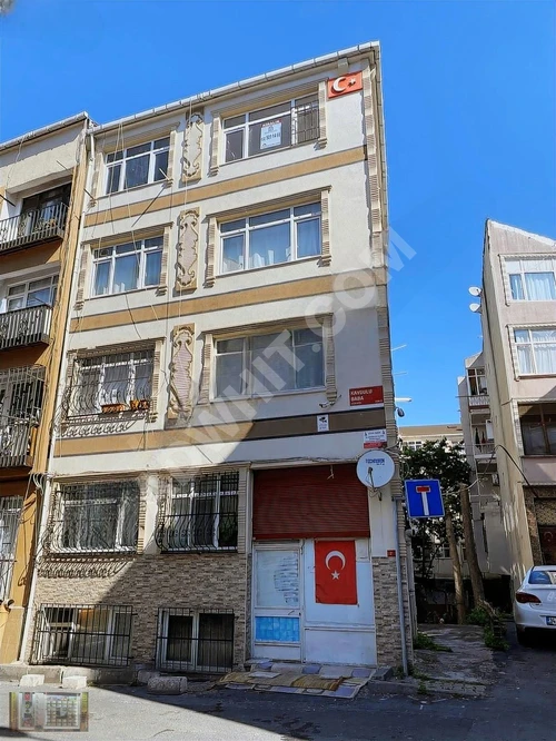 FATİH CAPA ODABAŞINDA 3+1 KÖŞE DAİRE 3 KAT 25.000 TL