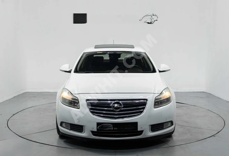 MÇK MOTORS'DAN 2012 MODEL INSİGNİA 2.0 COSMO SUNROOF OTOMATİK