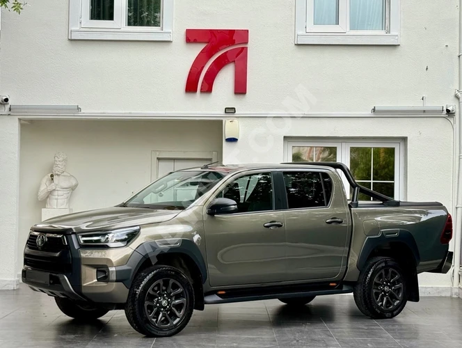 TÜRK AUTO 2023 TOYOTA HİLUX 4X4 INVİNCİBLE %20 KDV HATASIZ