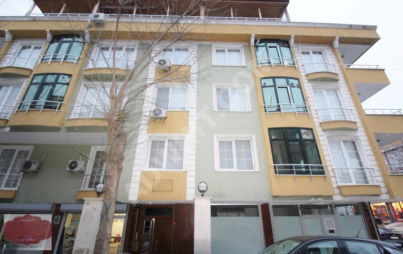 KİRALIK YENİ BİNADA METRO METROBÜSE YAKIN EŞYALI ÇATI KATI DAİRE