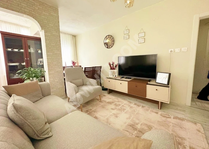 SATILIK BAHÇELİEVLER SOĞANLIDA ARA KAT 2+1 DAİRE MAXİ HOLLDEN