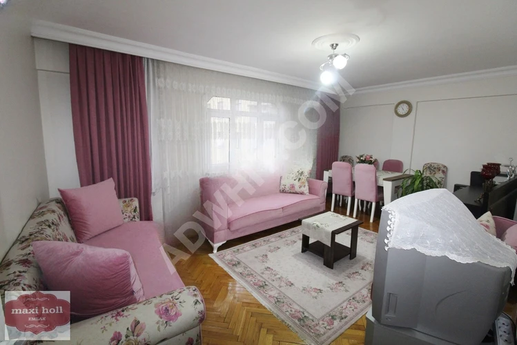 ACİL SATILIK KIBRIS CADDESİNE YAKIN ARA KAT GENİŞ 3+1 DAİRE