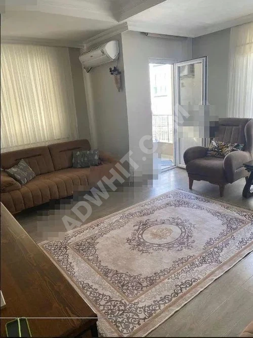 Yenibosna Çobançeşme Mh 2+1 1,kat 90m2 Daire