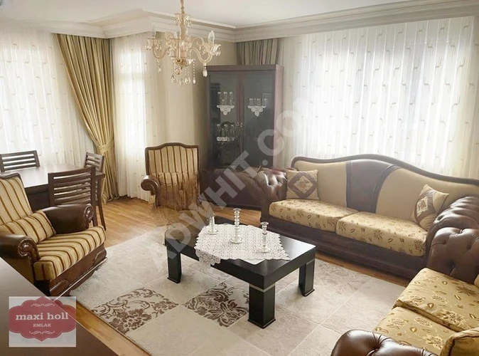SATILIK GENÇ BİNADA CADDE ÜSTÜ ASANSÖLÜ GENİŞ 3+1 DAİRE