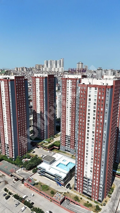 METROBÜSE YÜRÜME MESAFESİNDE YÜKSEK KİRA GETİRİLİ SATILIK 1+1