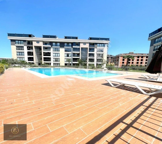 BEYLİKDÜZÜ MARMARA MAH. LÜKS SİTE İÇERİSİNDE SATILIK 2+1