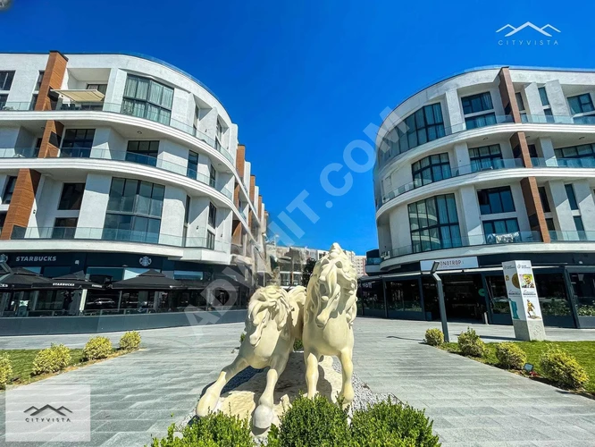 BEYLİKDÜZÜ İN MARİ SATILIK DENİZ MANZARALI 1+1 LOFT BALKONLU