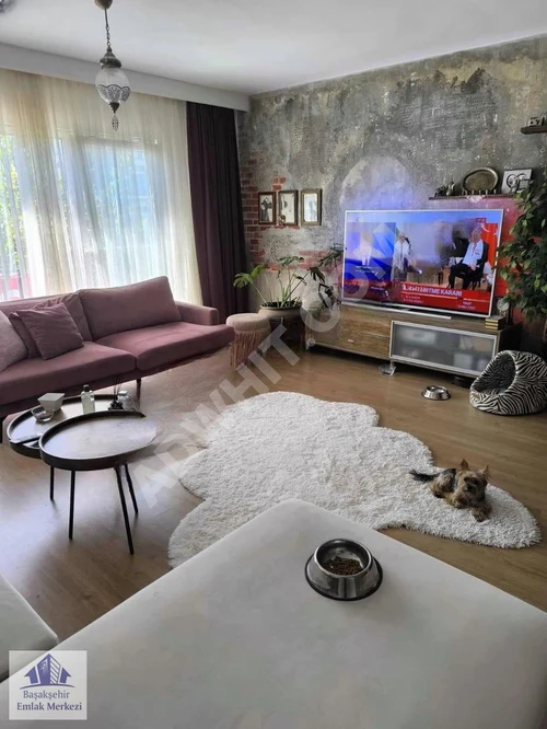 BAHÇEŞEHİR'DE ARMİNA EVLERİNDE 3+1 SATILIK DAİRE