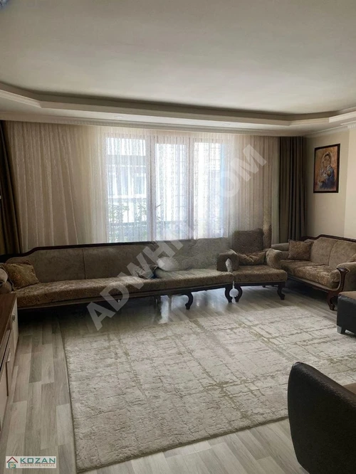 Kozan Gayrimenku'den satlık 3+1 2. kat 160 m2 7 yıllık