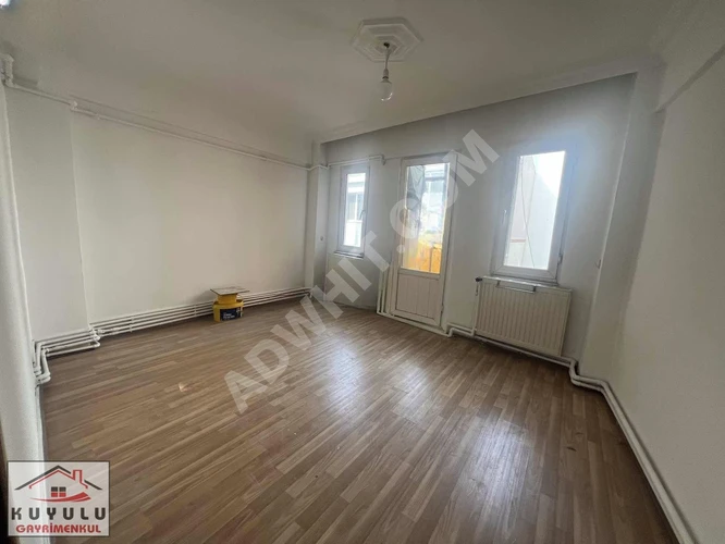 SİLİVRİ MERKEZDE ARAKAT SATILIK DAİRE 2+1