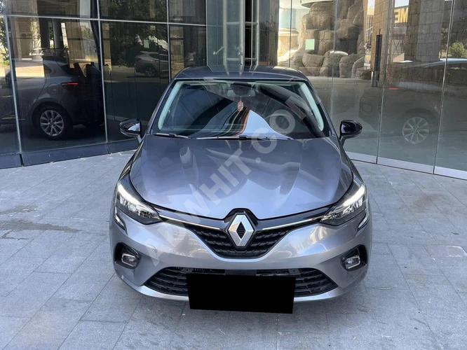 2023/Renault Clio/1.0TCE Touch/ HATASIZ BOYASIZ TRAMERSİZ/TEMİZ