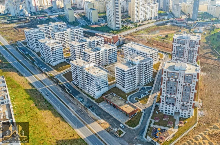 KAYAŞEHİR 22. BÖLGE'DE SATILIK 2+1 EBEVEYN BANYOLU