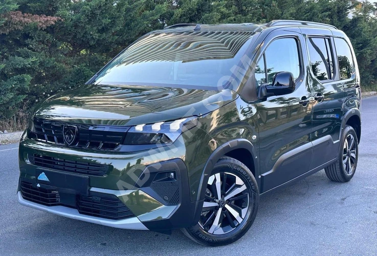 HEMEN TESLİM ADETLİ %0.99 ORAN 36AY VADE 2025 RIFTER GT 0KM'