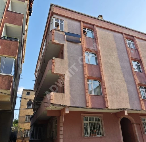 Gaziosmanpaşa Küçükköy'de satılık 2+1 ara kat daire