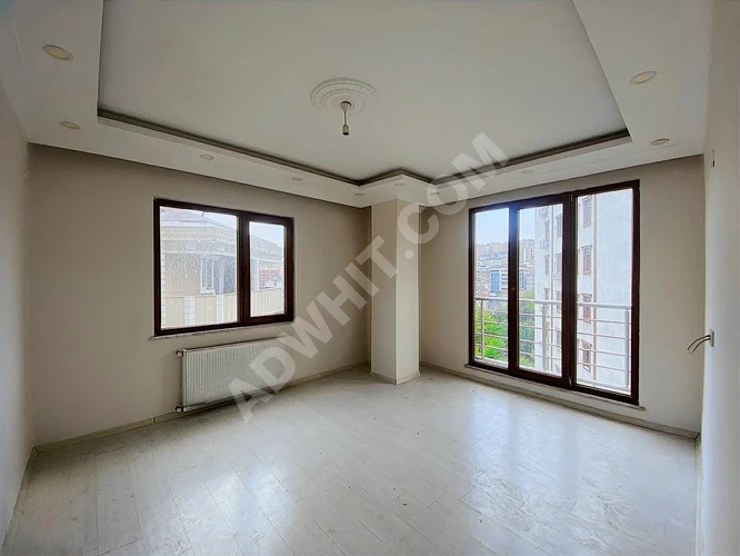 İLETİŞİM'DEN BUTİK SİTE OTOPARKLI ASANSÖRLÜ ARA KAT DAİRE