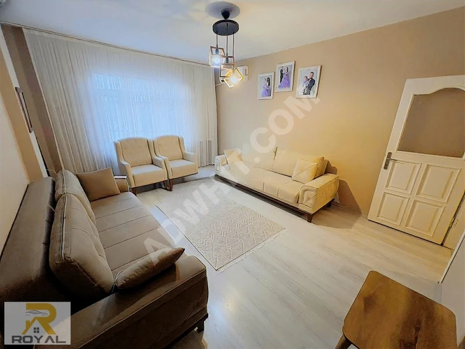 ROYAL'DEN BEZİRGANBAHÇE'DE 2+1 GENİŞ KULLANIŞLI ARA KAT DAİRE