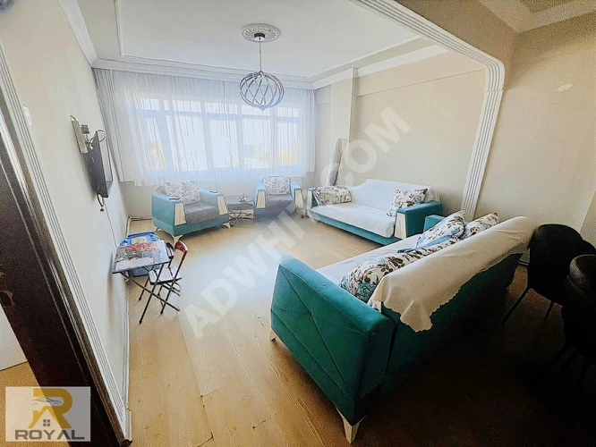 ROYAL'DEN SEFAKÖY MERKEZ'DE 2+1 80m2 GENİŞ KULLANIŞLI DAİRE
