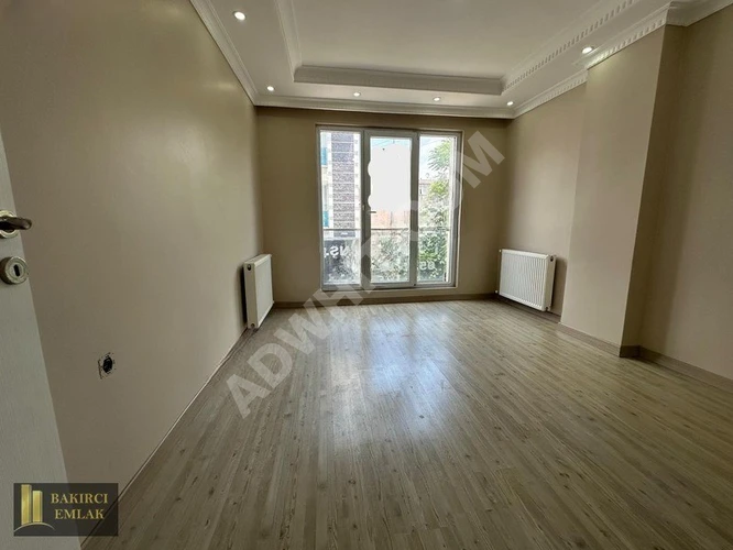 SEFAKÖY'DE İNÖNDE İSKANLI YENİ YAPI 2+1 80m BALKONLU KÖŞE BAŞI