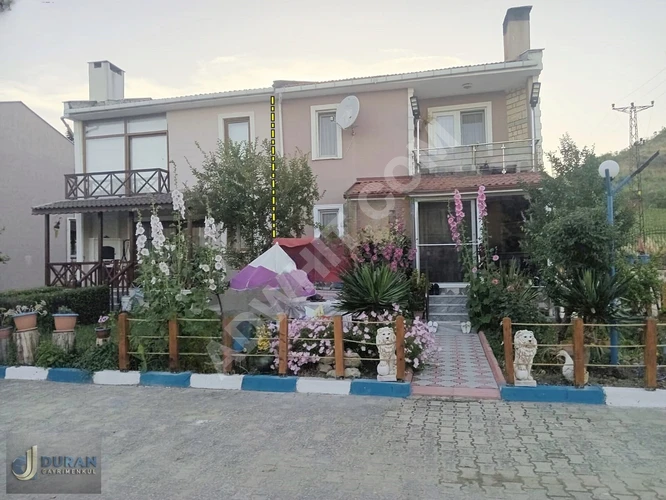 Gelibolu 3+1 150m2 Bahçeli Havuzlu Site İçi Villa (Denize 90mt)